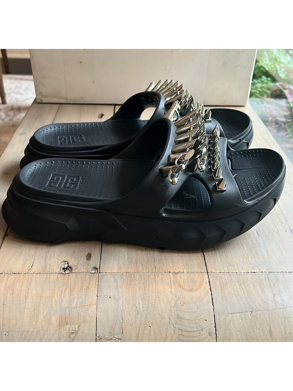 Givenchy Marshmallow Stud Embellished Slides Sandals in Black US 9.5, EU 40 - Picture 10 of 15